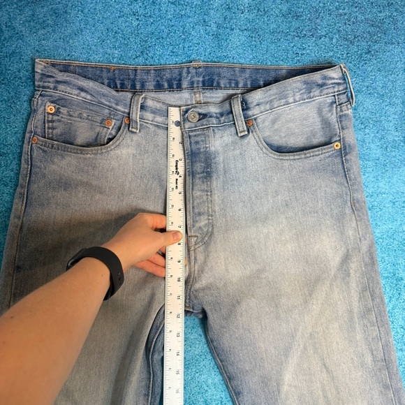 Levis 501 Jeans Men's Size 34x34 Straight Button Fly Red Tab Blue Fits 36x33 - Picture 5 of 15